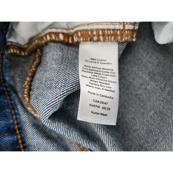 Talbots Sz 10 High Waist Relaxed Jean  33x30 Huron Dark Blue Wash Straight Leg - Picture 4 of 8